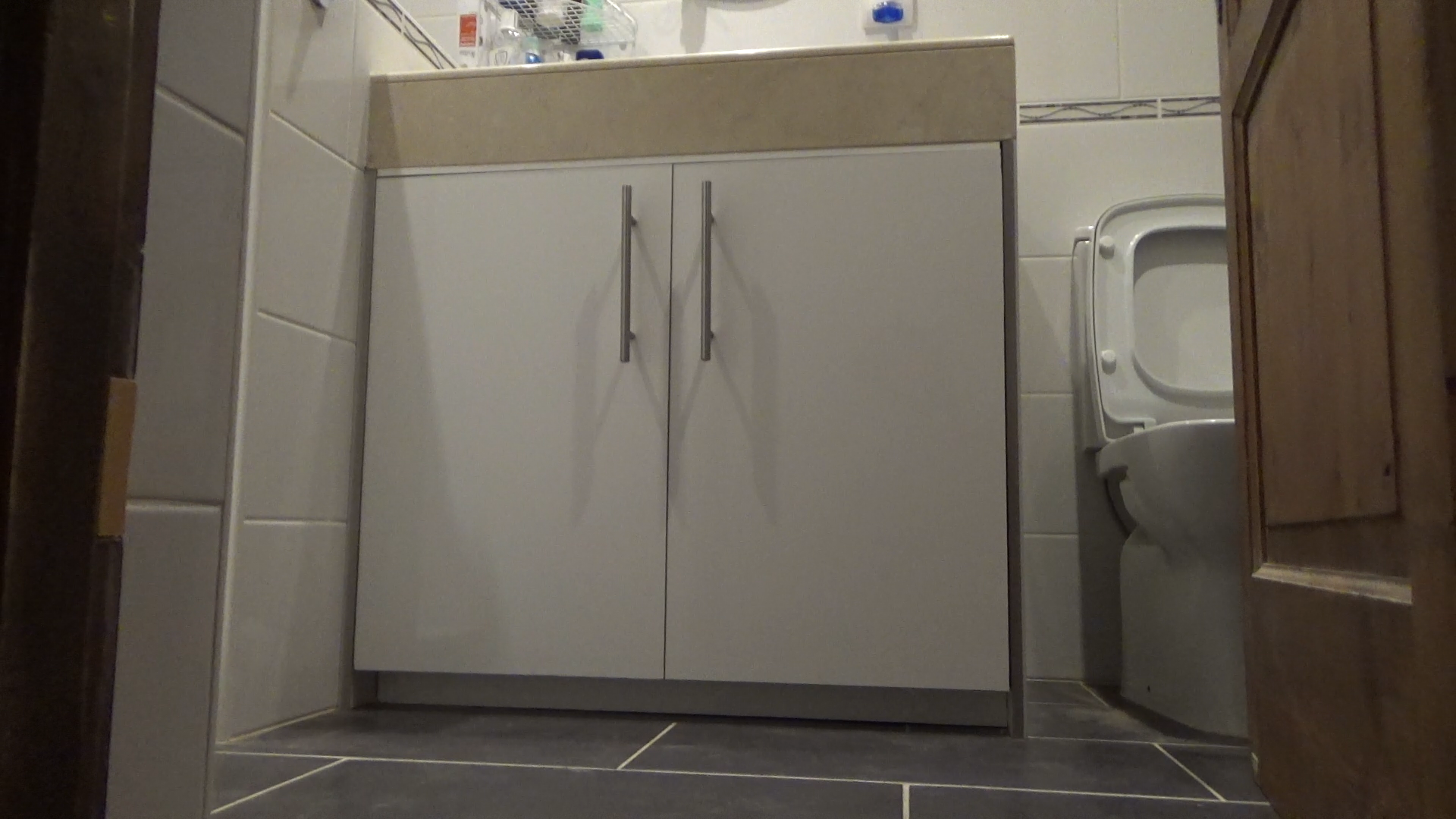 Simple Bathroom Cabinet Build